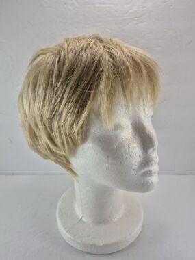 LUXHAIR HOW Keralon Light Short Blonde Layered Pixie Cut Wig Easy Style Daily